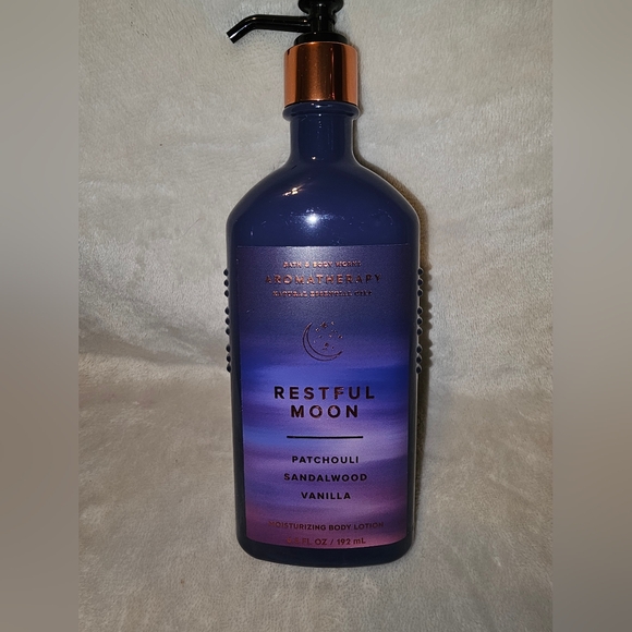 Bath and Body Works Restful Moon Body Lotion - Picture 2 of 5